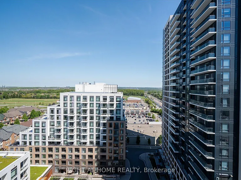 7950 Bathurst St #1424 — Photo 21