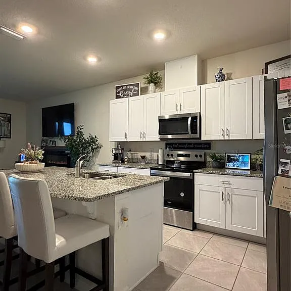 1486 Isleta Loop — Photo 6