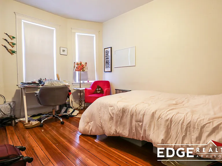 9 Bennett St #3 — Photo 8