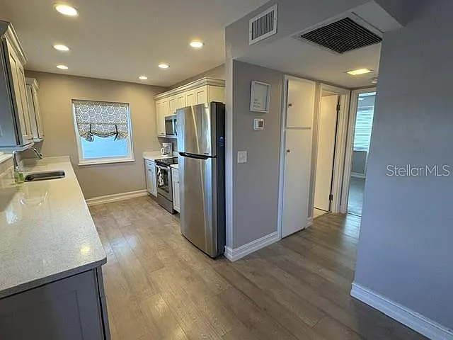 1 bed, 1.0 bath, 834 sqft, $1,500 — Photo 4