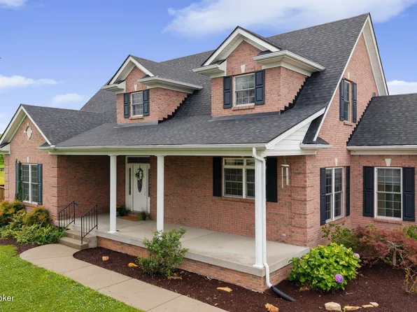 213 Colonels Way W, Henryville, IN 47126
