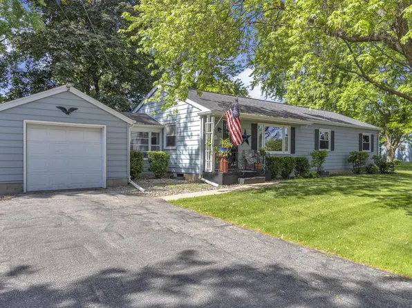 860 Forest AVENUE, Fond Du Lac, WI 54935