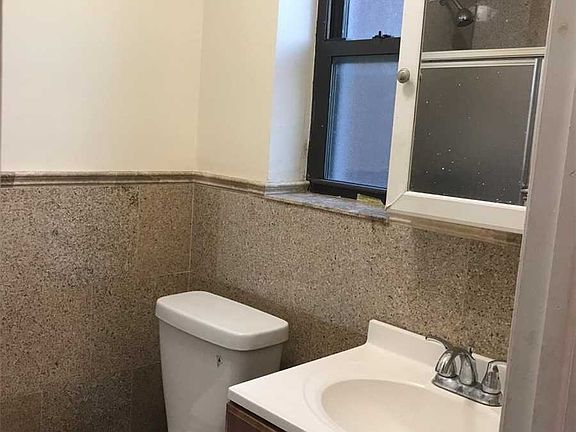 3rd image of 167-10 Highland Ave #3