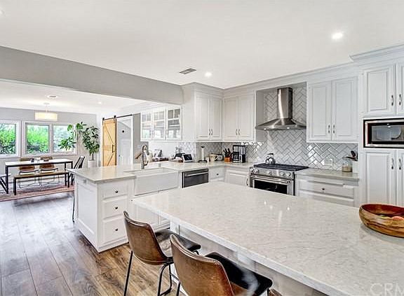 5th image of 218 N Ellery Pl