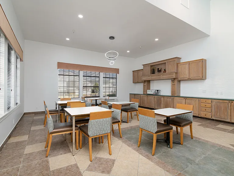 Avera Living - Memorial Apartments — Photo 8