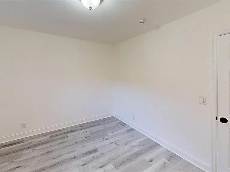 4421 Gandy Cir — Photo 10