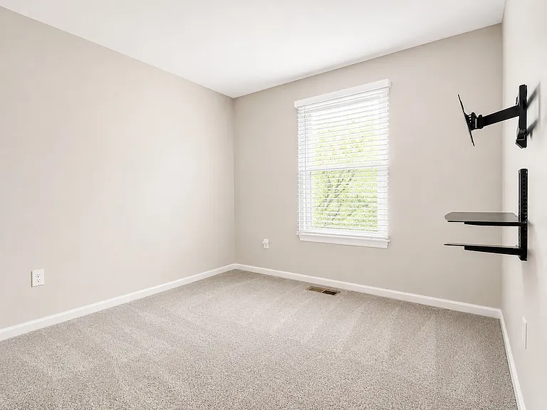 65560 Ridgeborne Dr — Photo 12