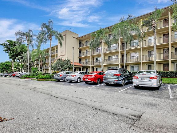 2nd image of 1301 SW 142nd Avenue #302 H