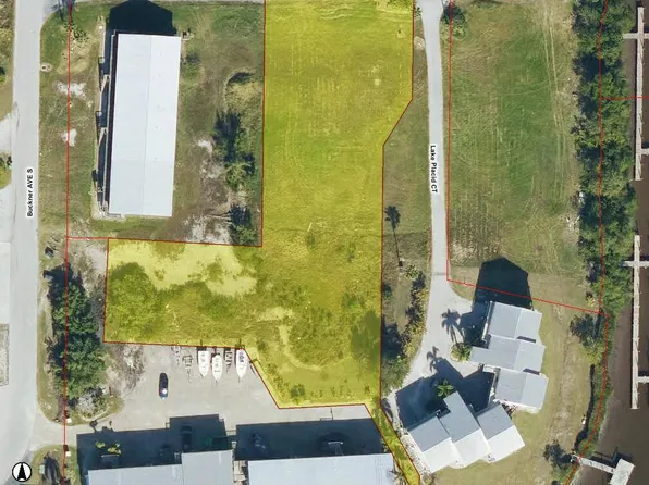 220 Lake Placid Ct, Everglades City, FL 34139