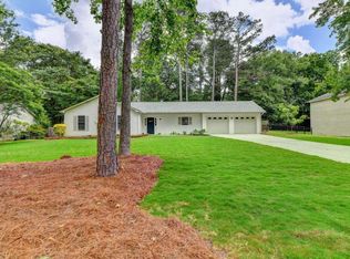 141 Hebron Church Rd, Dacula, GA 30019