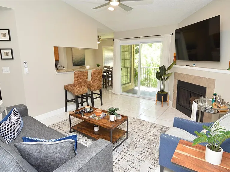 8752 Mallard Reserve Dr #203 — Photo 18