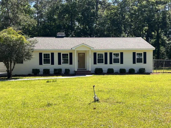 729 Pine St, Bamberg, SC 29003