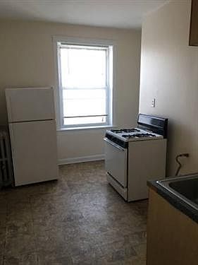 5th image of 1626 N Humboldt Blvd APT 3W