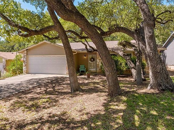 3rd image of 12224 Forsythe Dr