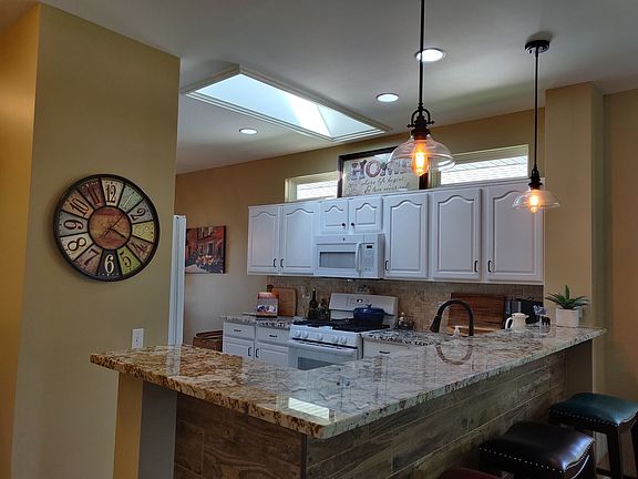 5th image of 12971 W Rock Springs Ln