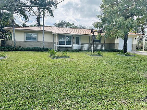 2nd image of 1043 Coral Drive