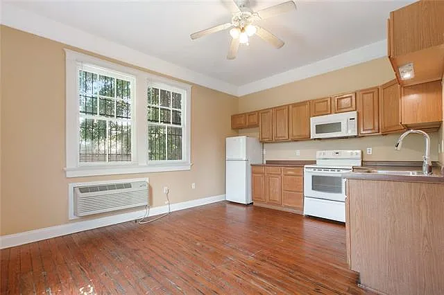 1028 Fats Domino Ave #B — Photo 3