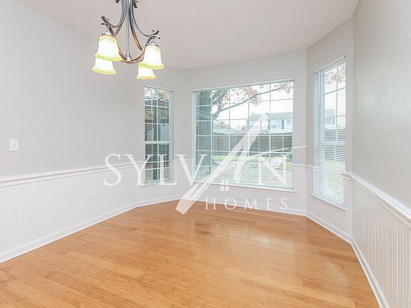 5th image of 602 Hightrail Dr