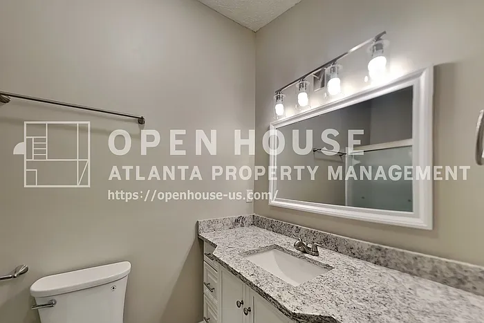 213 Brolley Woods Dr — Photo 15
