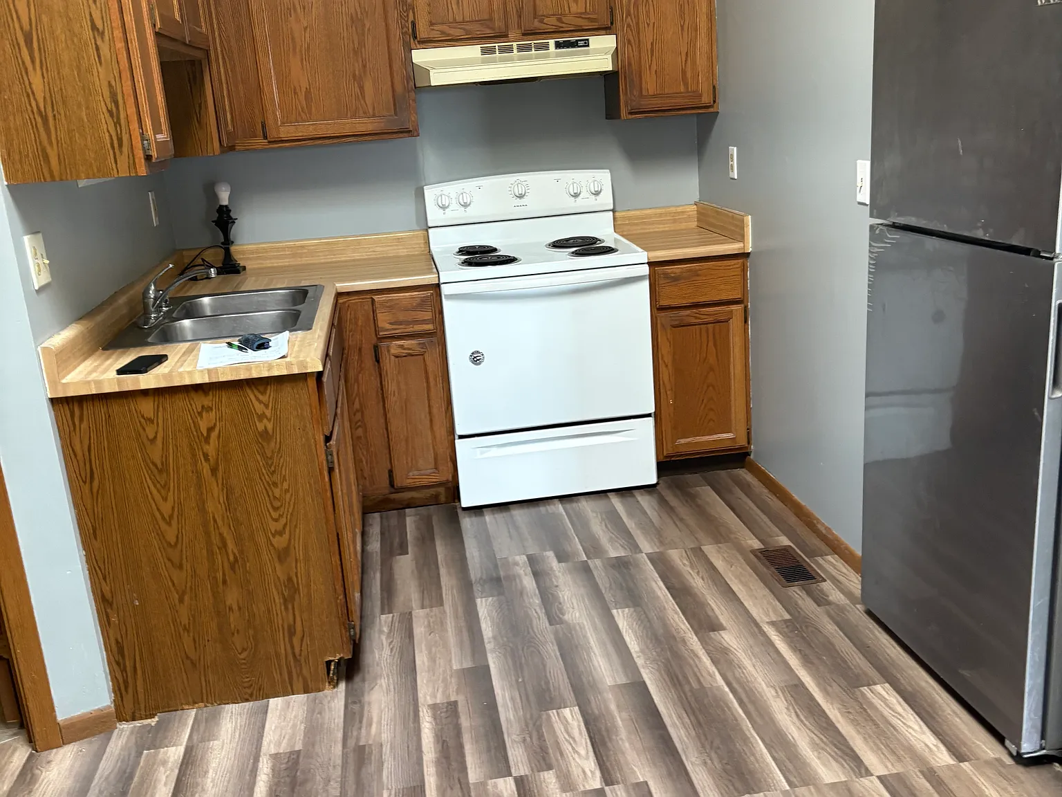 3 bed, 1250 sqft, $1,450 — Photo 2