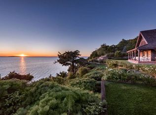 37 Robertson Dr, Sag Harbor, NY 11963