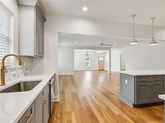 4th image of 9004 Pritchard Pl