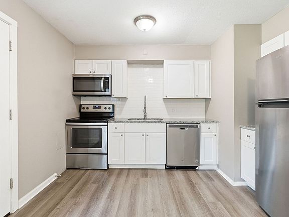 5th image of 11407 Winchester Ave