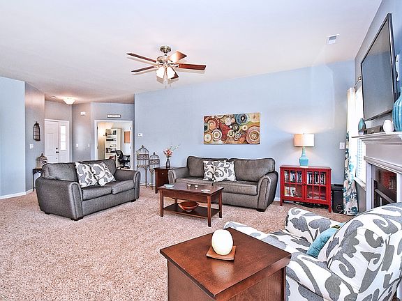 5th image of 10095 Highland Creek Cir