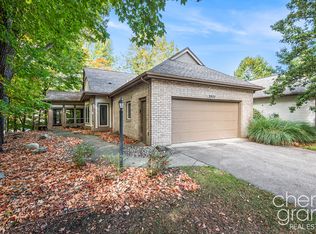 2025 Treeridge Dr SE, Grand Rapids, MI 49508