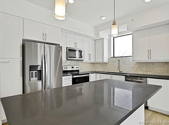 4th image of 8580 NW 102nd Ave #324