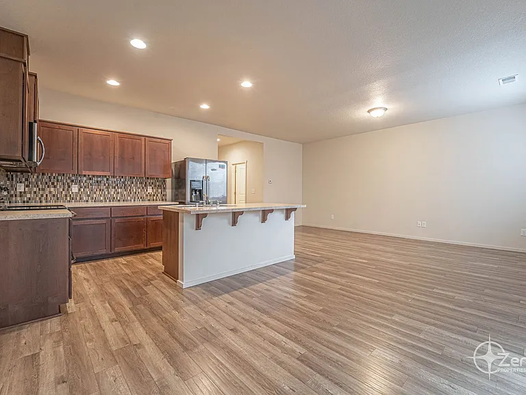1400 NE 85th Way — Photo 13