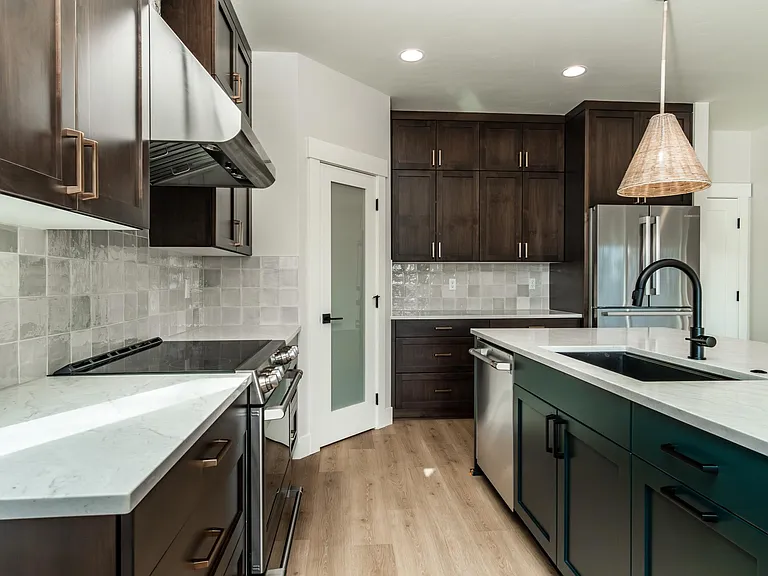 22505 Nelson Rd — Photo 6