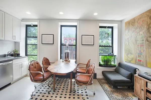 Rented by Nest Seekers International | media 13