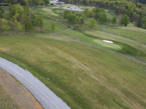 7 Golf Club Dr, Franklin, WV 26807