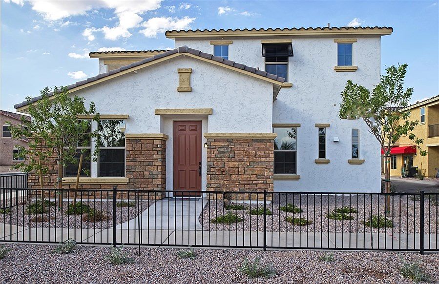 1st image of 17698 W Mandalay Ln