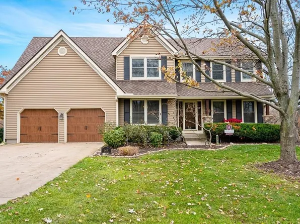 15637 S Lackman Rd, Olathe, KS 66062