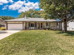 1201 N Ridgecrest Rd, Derby, KS 67037