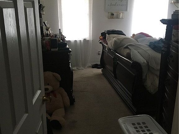 5th image of 2104 Cloverdale Ave