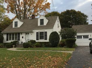 34 Tamarac Rd, Westport, CT 06880