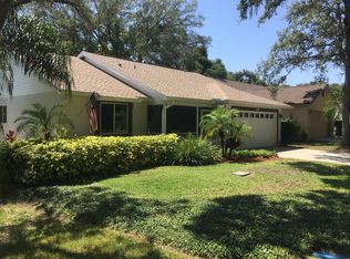 1670 Autumnwood St, Tarpon Springs, FL 34689
