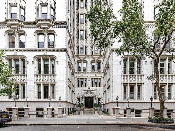 2nd image of 36 Gramercy Park E APT 5N
