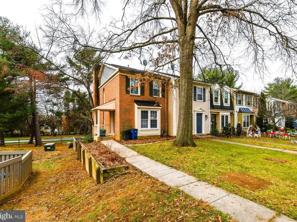 20569 Strath Haven Dr, Montgomery Village, MD 20886