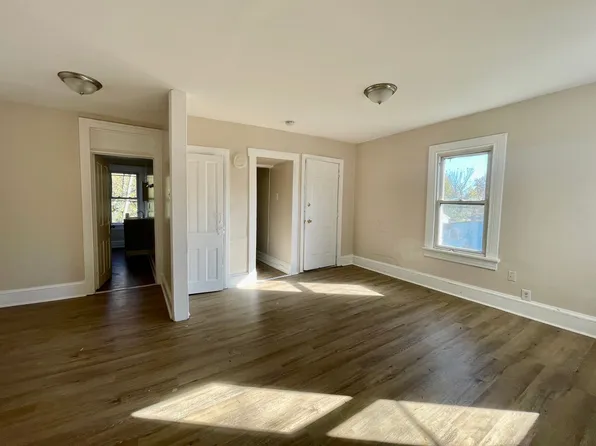 31 Ellis St, 31 Ellis St Floor 2, Bridgeton, NJ 08302