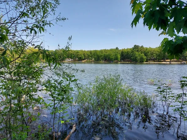 S Emerson Lake Dr, Branch, MI 49402