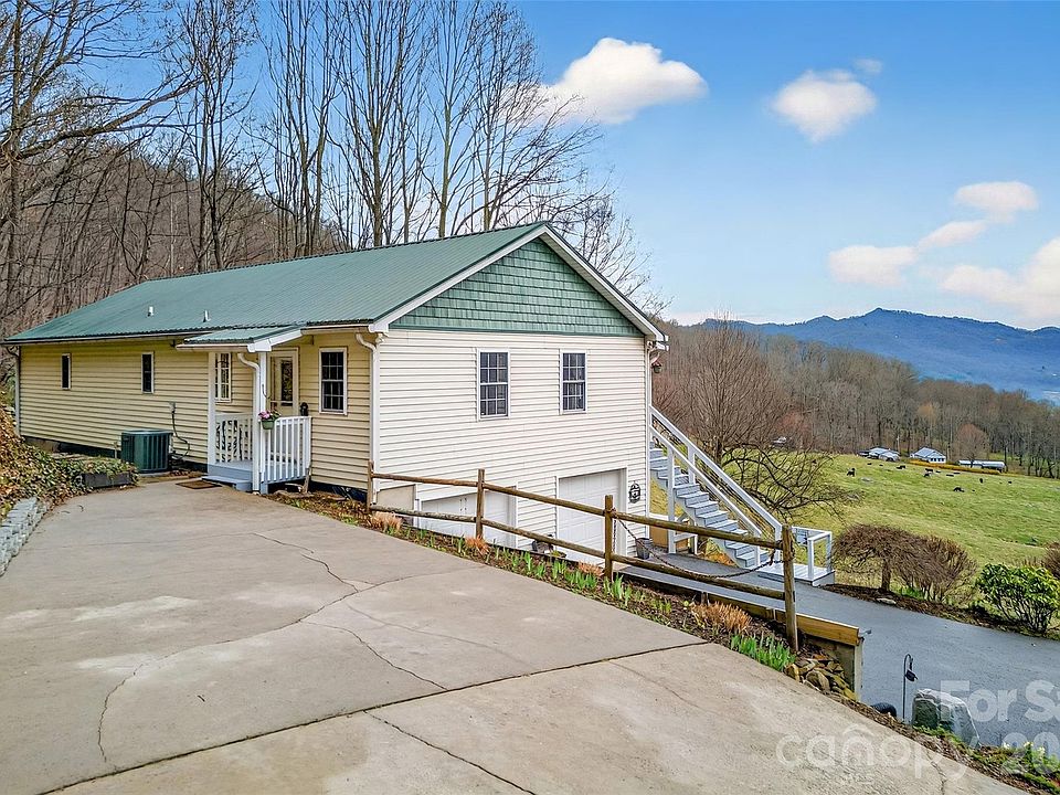 1st image of 120 Mountain Mist Ln