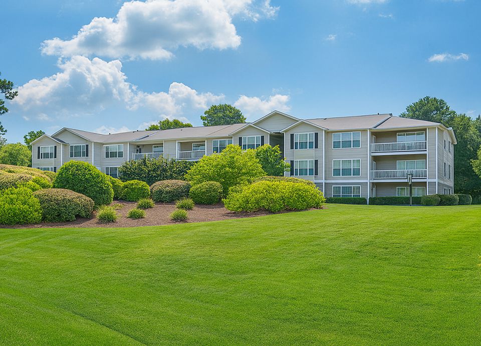 1, 2, and 3-Bedroom Apartments in Conyers, Georgia