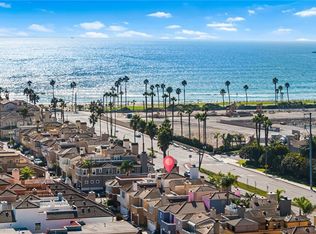 304 Goldenwest St, Huntington Beach, CA