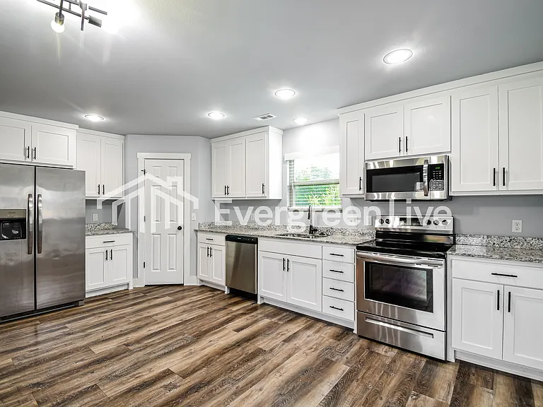 3573 Knox Loop — Photo 8
