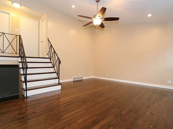 3rd image of 8365 S Kenwood Ave