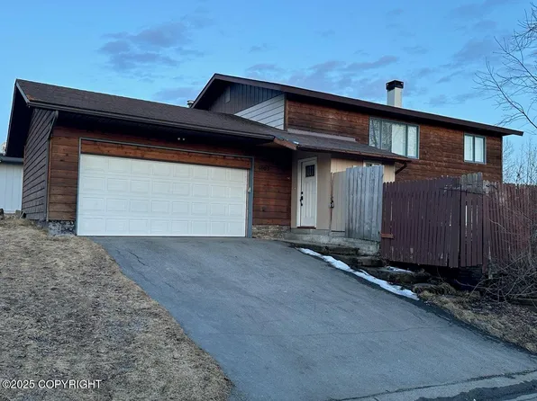 4607 Campus Cir, Anchorage, AK 99507